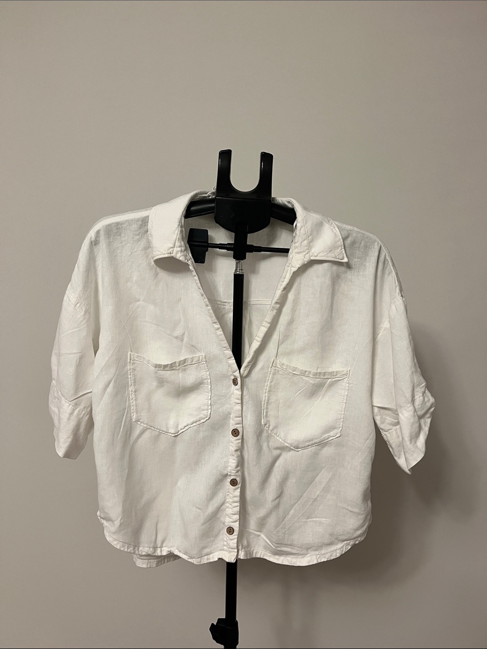 Zara Easy White Short-Sleeve Button Down Shirt